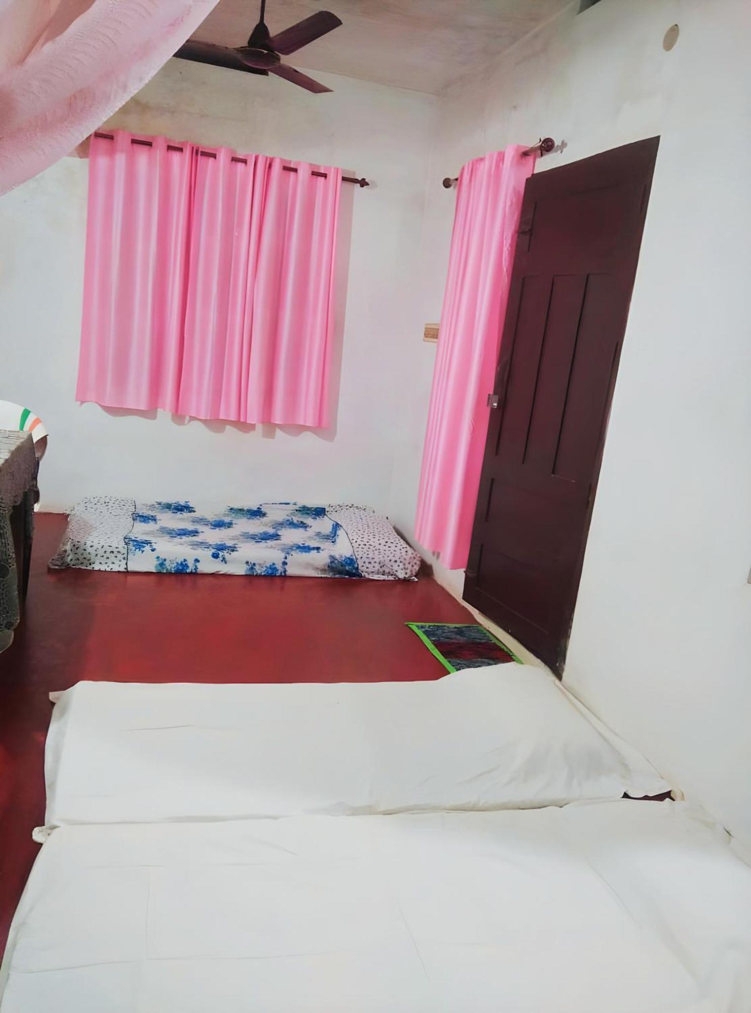 Thachattu Homestay Vaikom Bagian luar foto